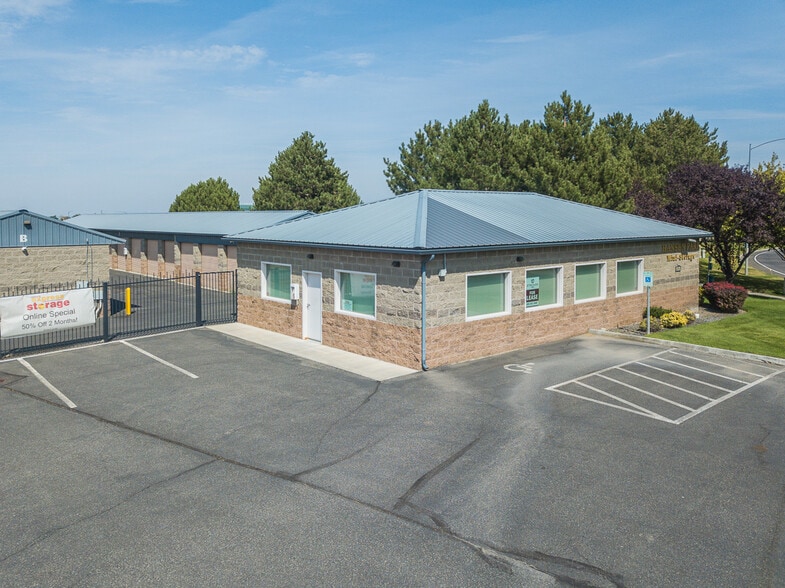 8016 W 4th Ave, Kennewick, WA for lease - Building Photo - Image 2 of 6