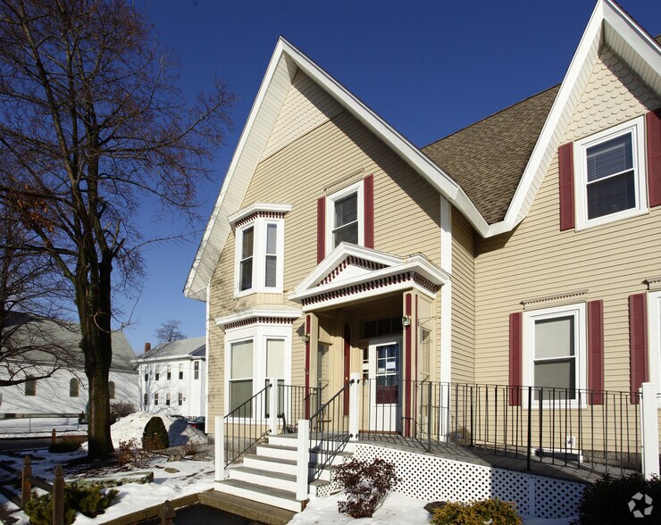 170 Lowell St, Manchester, NH à louer - Photo du bâtiment - Image 2 de 10
