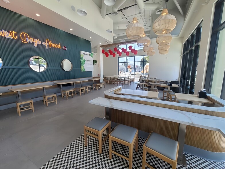400 N Atlantic Blvd, Monterey Park, CA for lease - Building Photo - Image 3 of 5