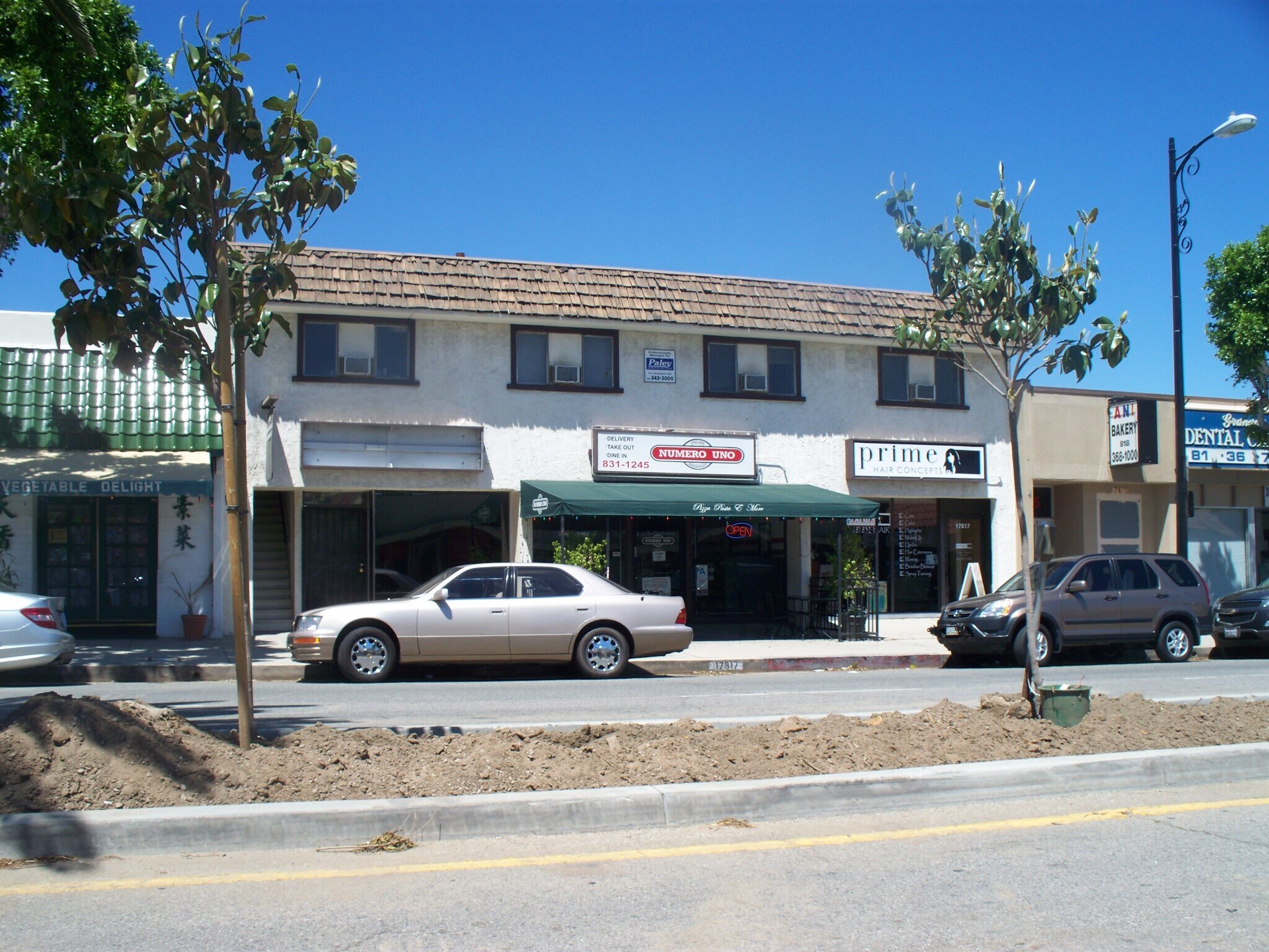 17817 Chatsworth St, Granada Hills, CA for lease Primary Photo- Image 1 of 2