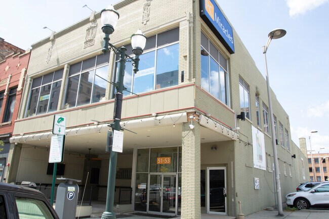 Plus de détails pour 51 N Saginaw St, Pontiac, MI - Commerce de détail à vendre