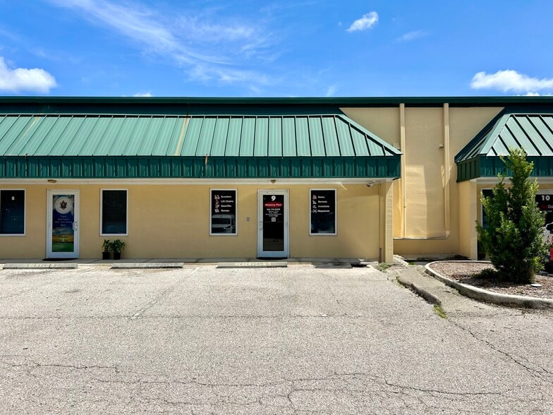 1202 Gary Ave, Ellenton, FL for sale - Building Photo - Image 1 of 5