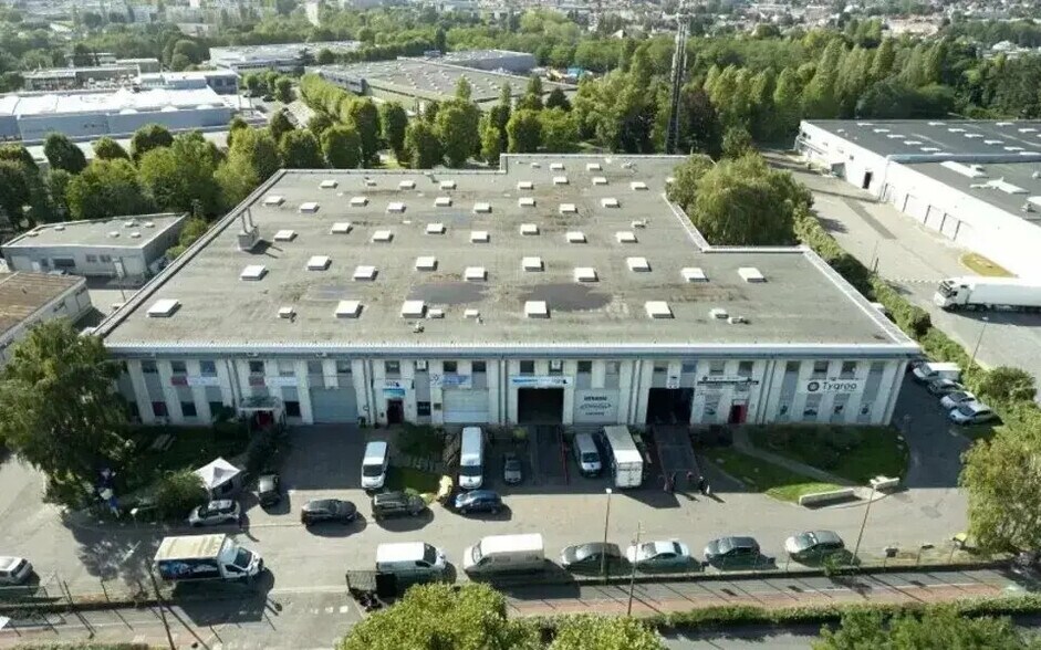Flex in Sarcelles for lease - Aerial - Image 2 of 5