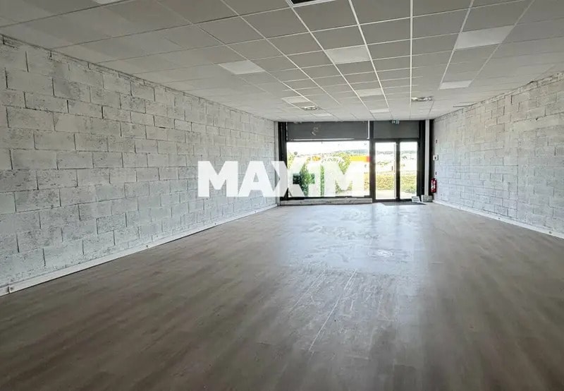4 Rue Pre Potet, Ahuy for lease - Interior Photo - Image 2 of 4