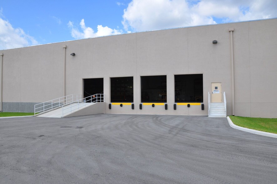 1440 SW 28th Ave, Pompano Beach, FL for lease - Building Photo - Image 2 of 22
