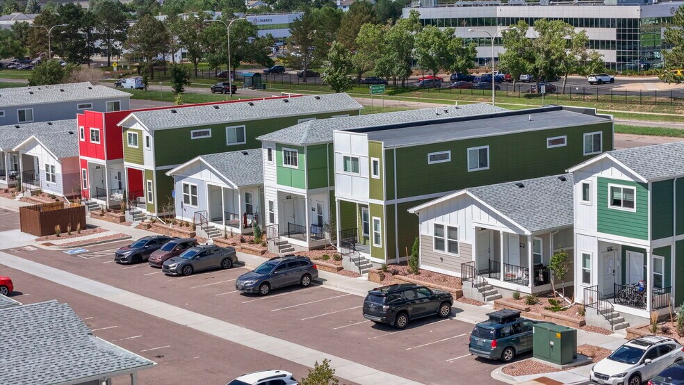 3405-3437 N Carefree Cir, Colorado Springs, CO à vendre - Photo principale - Image 1 de 28