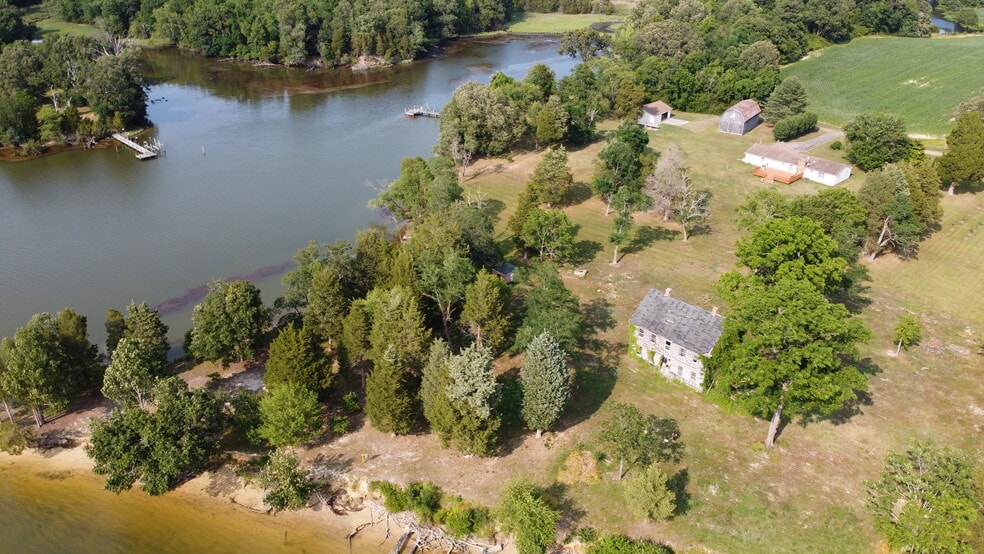 39645 Sweetpea Ln, Leonardtown, MD for sale - Building Photo - Image 2 of 17