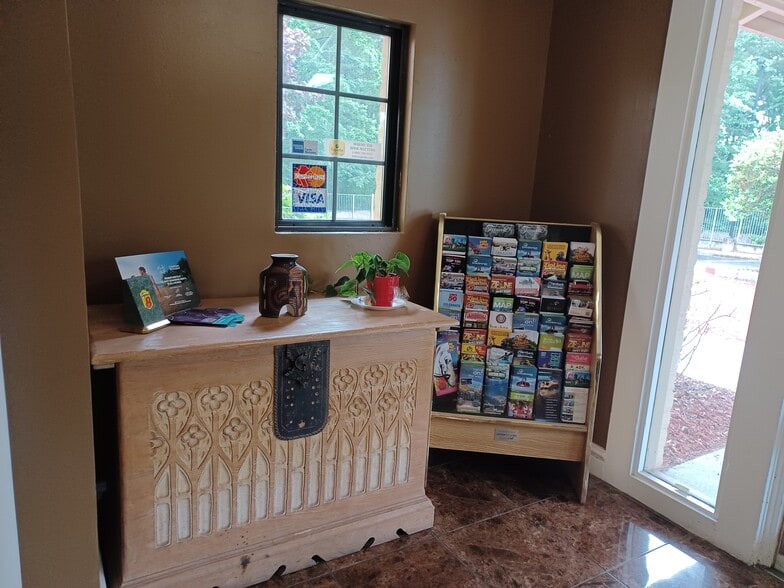 7377 Six Flags Dr, Austell, GA à vendre - Photo du bâtiment - Image 2 de 13