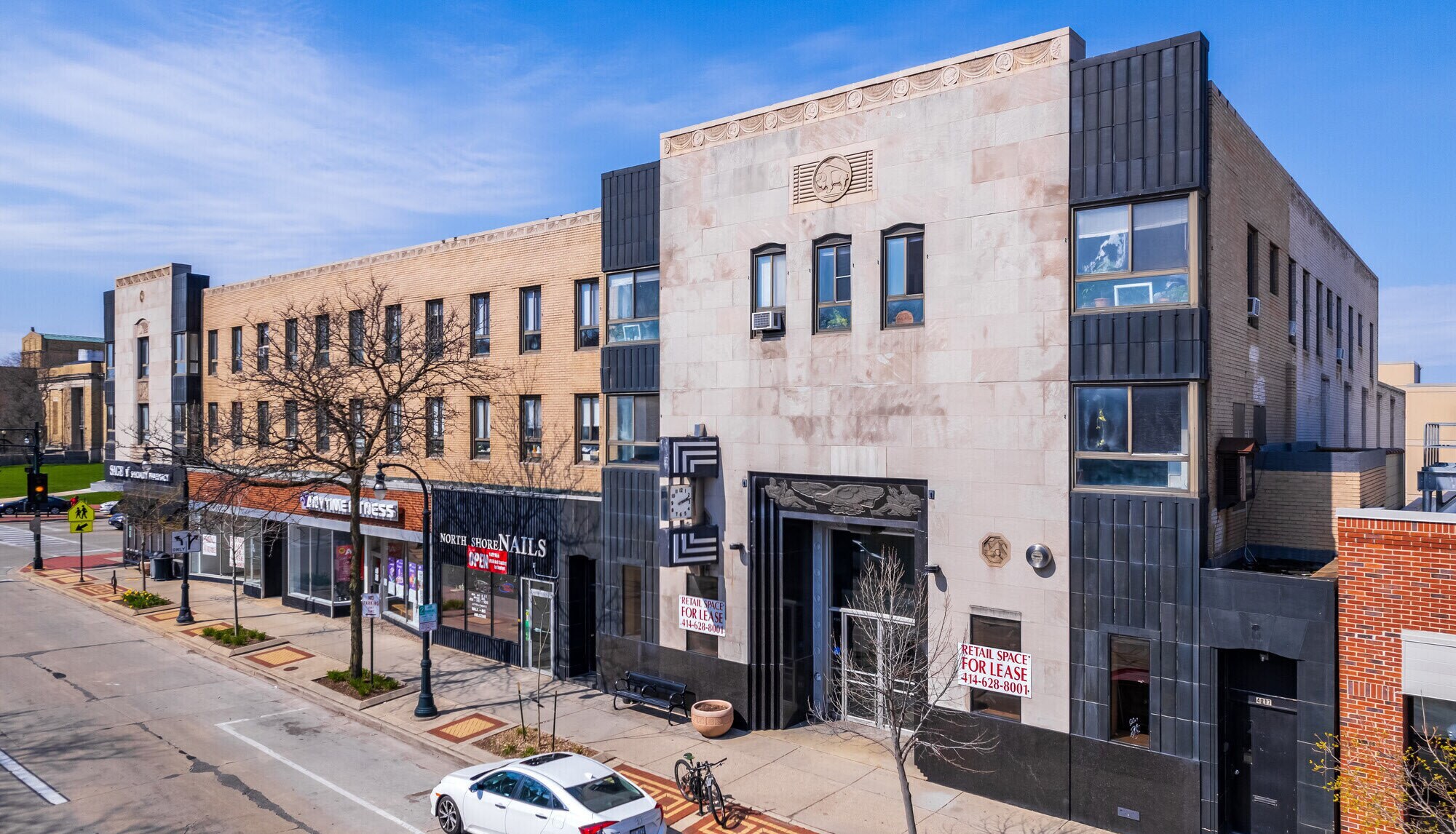 4001-4015 N Oakland Ave, Milwaukee, WI à louer Photo du bâtiment- Image 1 de 14