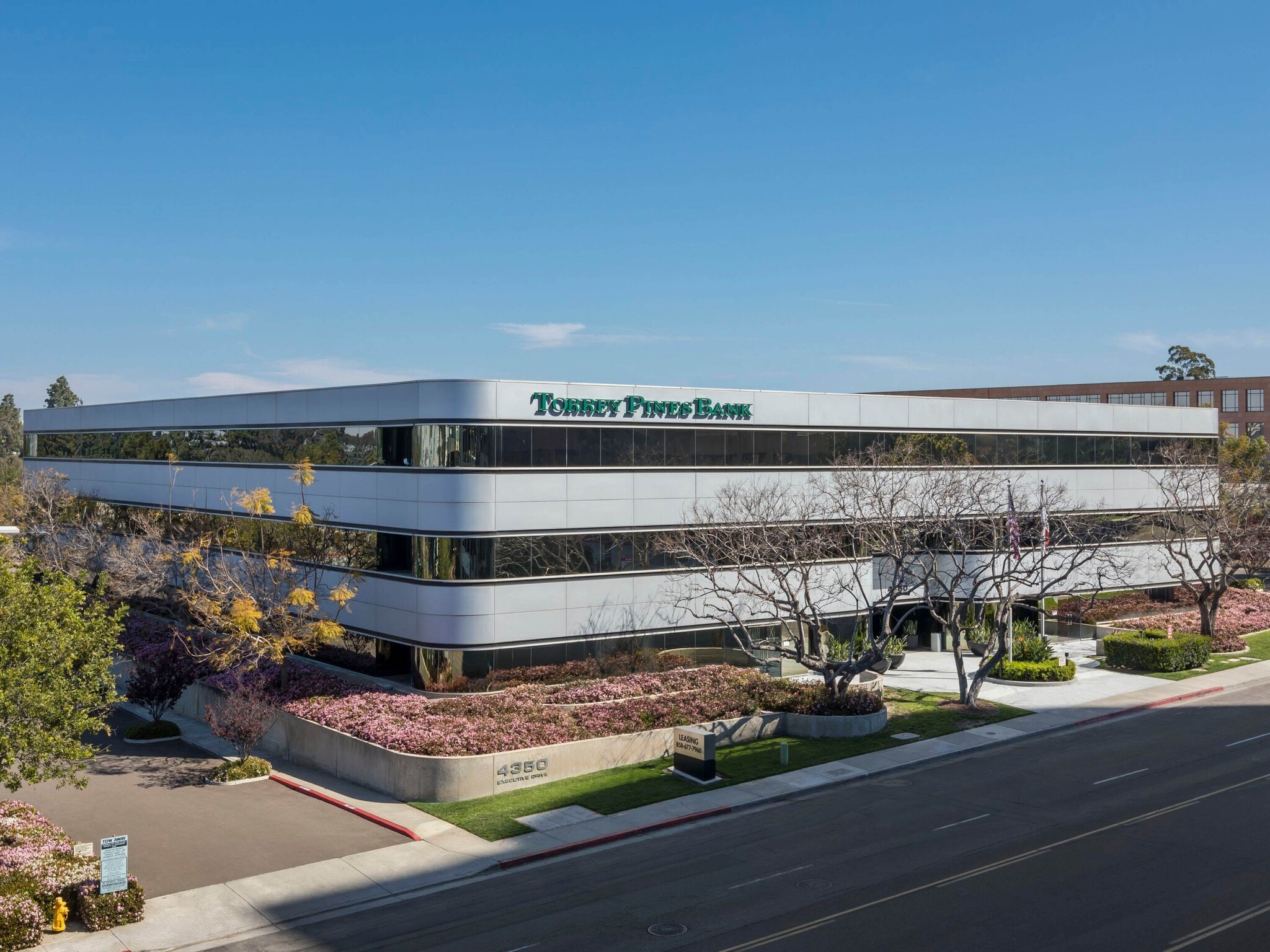 4350 Executive Dr, San Diego, CA for lease Building Photo- Image 1 of 3