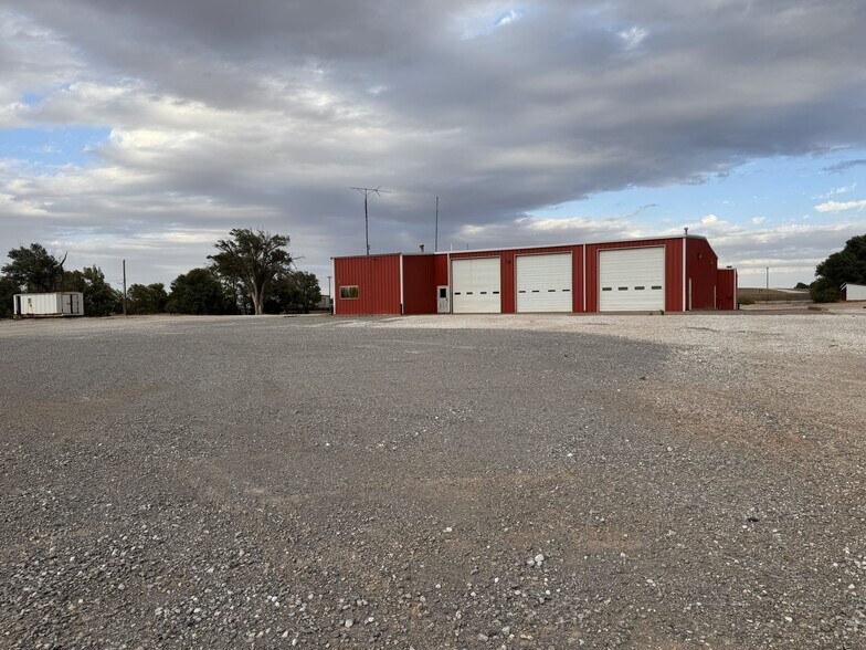 110 W Twelfth St, Ringwood, OK à vendre - Photo du bâtiment - Image 3 de 26