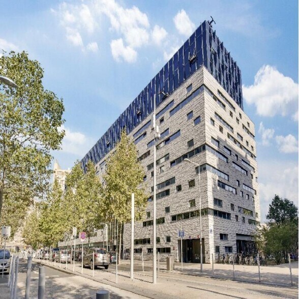 892-896 Rue Yves Kermen, Boulogne-Billancourt à louer - Photo du bâtiment - Image 2 de 20