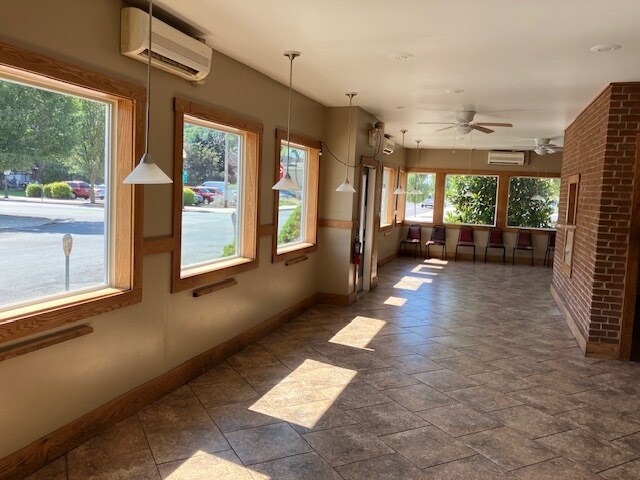 6 E 12th St, Tyrone, PA for lease Interior Photo- Image 1 of 8