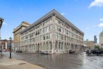 367 Rue Marguerite-D'youville, Montréal, QC for lease Interior Photo- Image 1 of 7