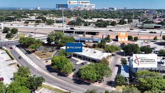 Plus de détails pour 4625 Centerview Dr, San Antonio, TX - Commerce de détail à vendre