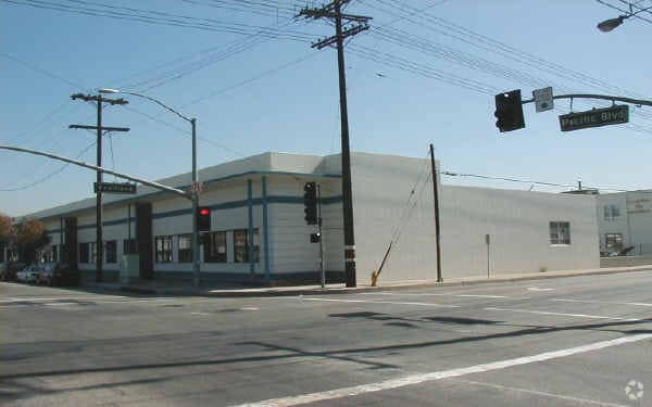 5124 Pacific Blvd, Vernon, CA for lease - Building Photo - Image 1 of 4