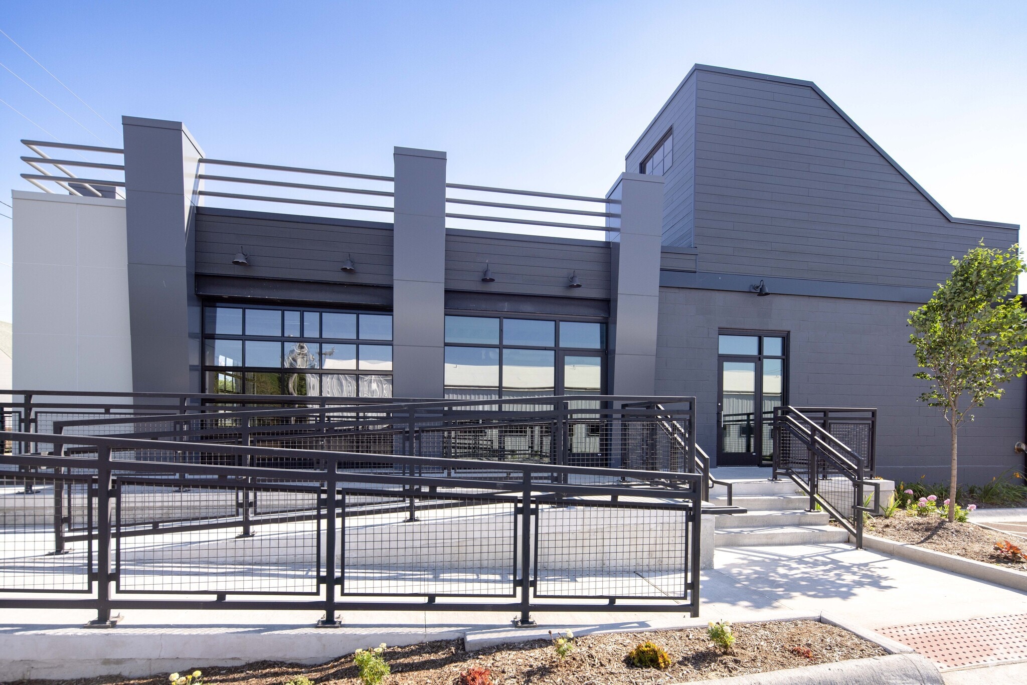 125 E State St, Cherry Valley, IL for lease Primary Photo- Image 1 of 32