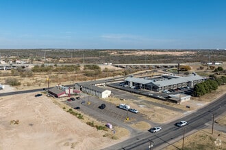 1712 E 3rd St, Big Spring, TX - AÉRIEN Vue de la carte - Image1