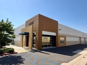 37385 Industry Way, Murrieta, CA for lease Interior Photo- Image 2 of 6