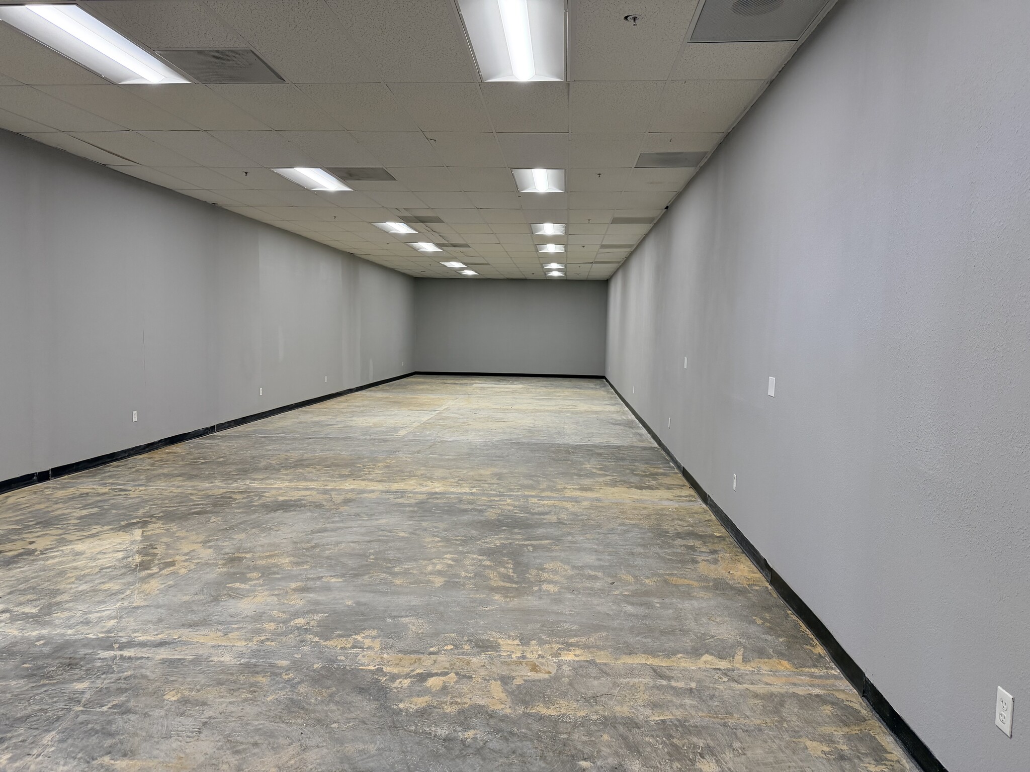 2220 Quimby Rd, San Jose, CA for lease Interior Photo- Image 1 of 3