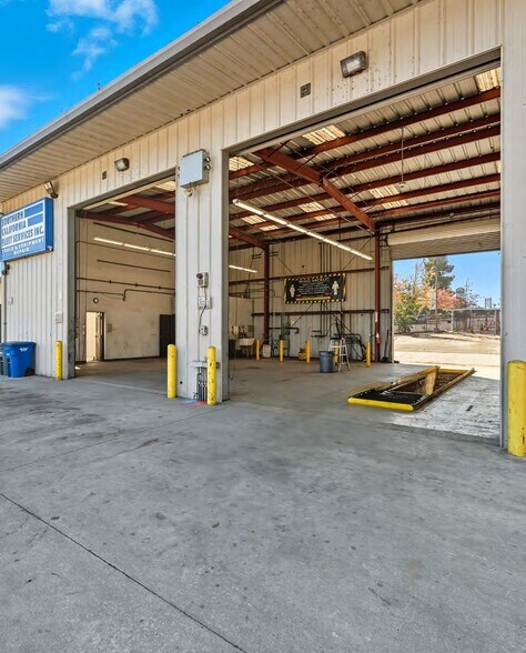 9690-9694 Black Mountain Rd, San Diego, CA à louer - Photo du bâtiment - Image 3 de 13