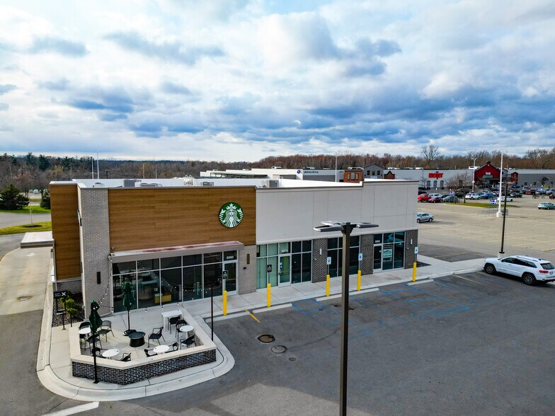 8850 Shaver Rd, Portage, MI for lease - Building Photo - Image 1 of 4