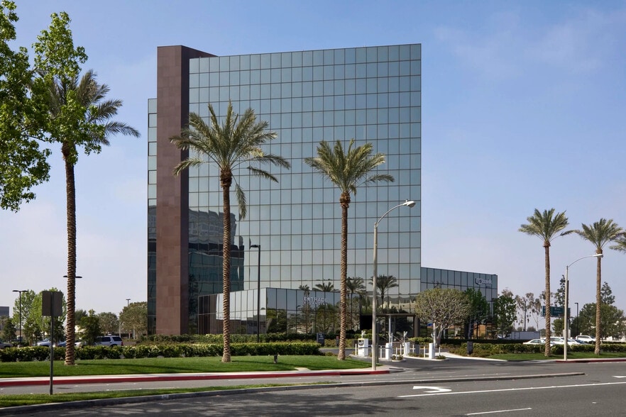 611 Anton Blvd, Costa Mesa, CA for lease - Building Photo - Image 3 of 6