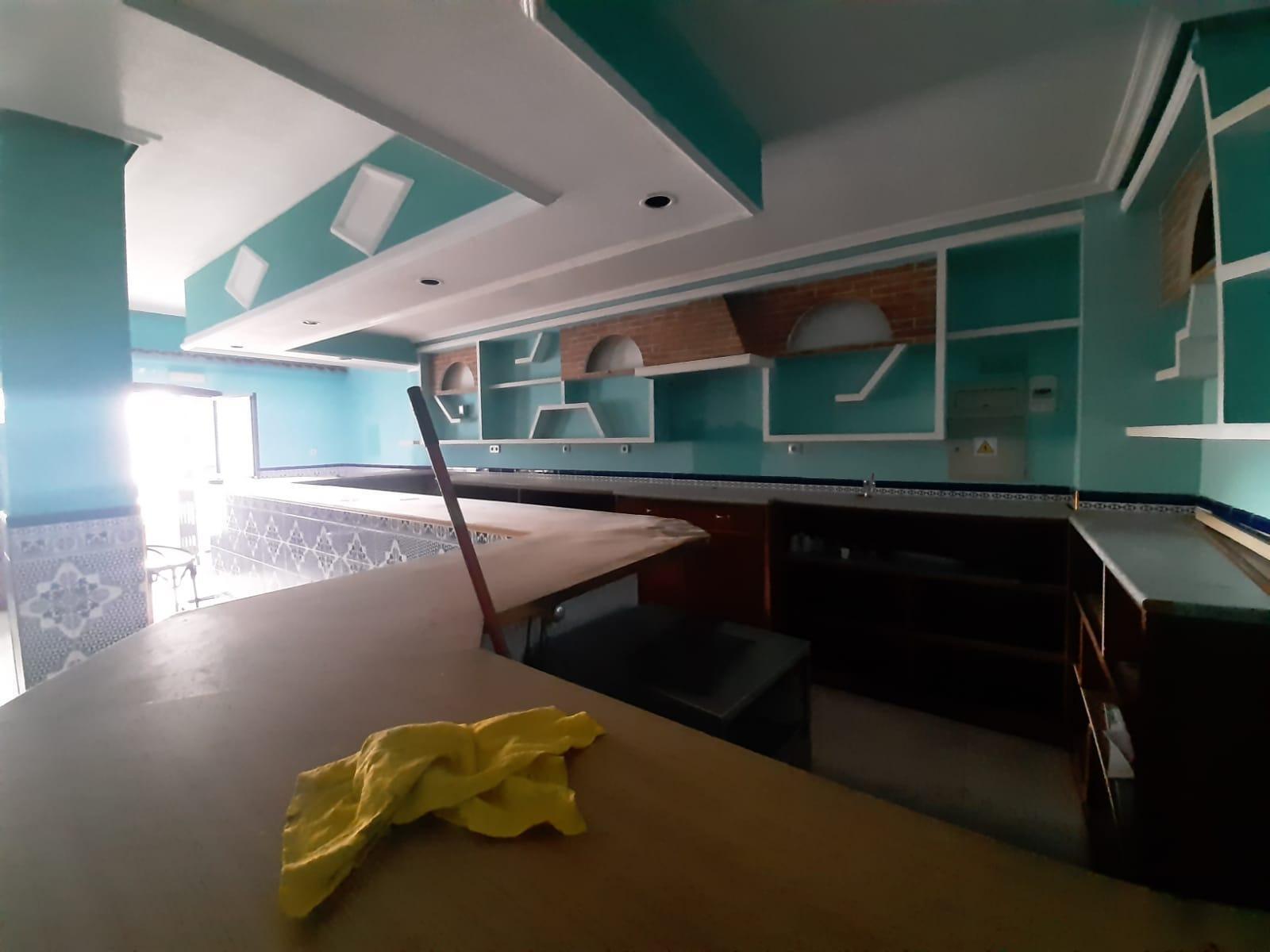 Commerce de détail dans Cáceres, Cáceres à vendre Photo du bâtiment- Image 1 de 12