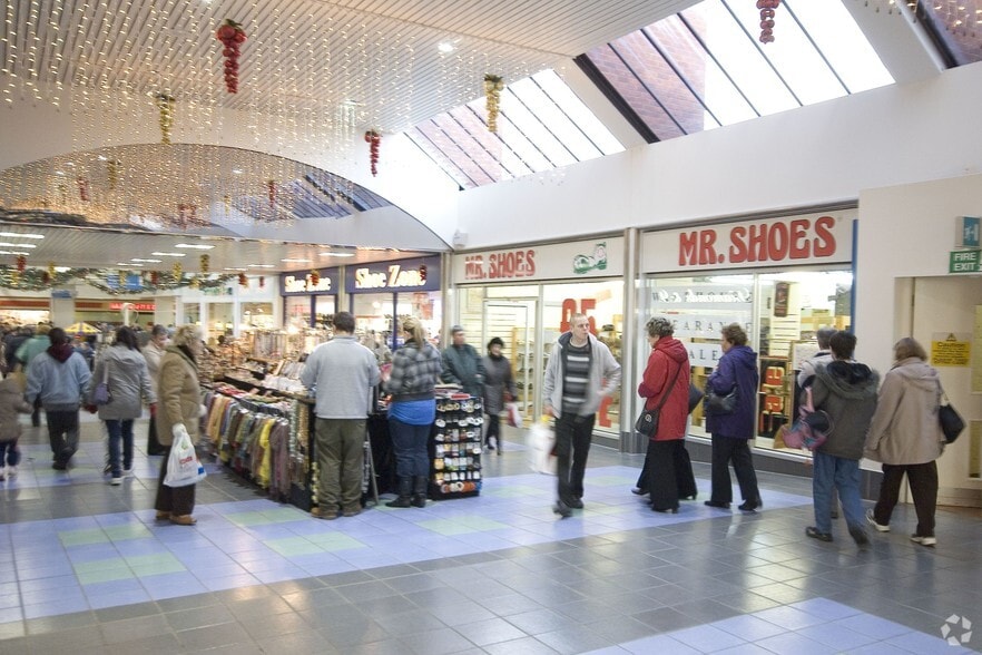 Market Gates, Great Yarmouth for lease - Other - Image 2 of 20