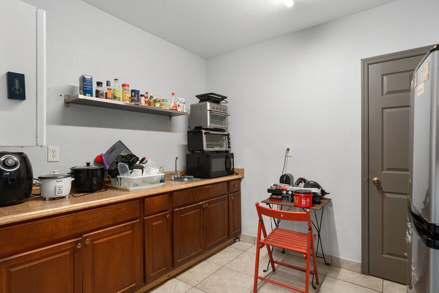 366 N County Road 13, Orlando, FL à vendre - Photo du bâtiment - Image 3 de 17