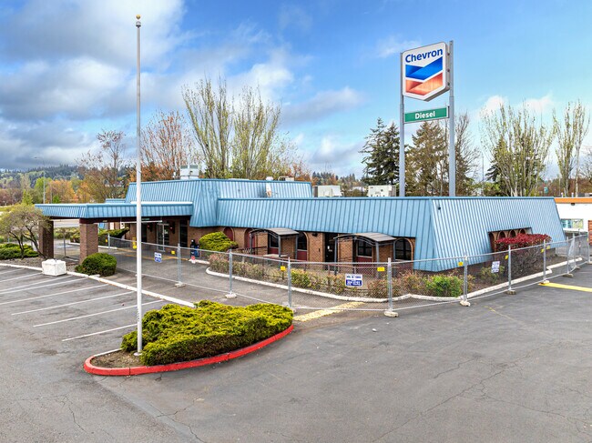 More details for 5211 20th St E, Fife, WA - Retail for Sale