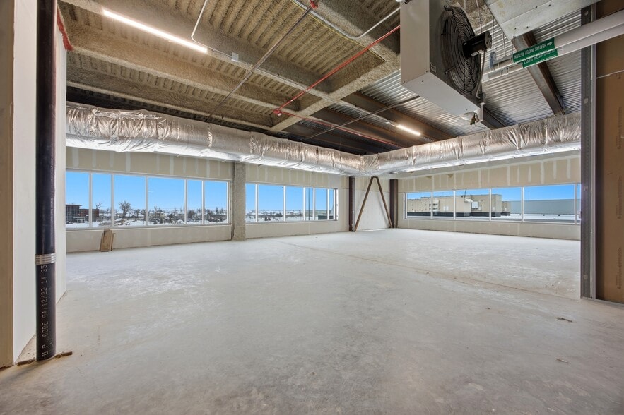 350 23rd Ave E, West Fargo, ND for lease - Building Photo - Image 3 of 22