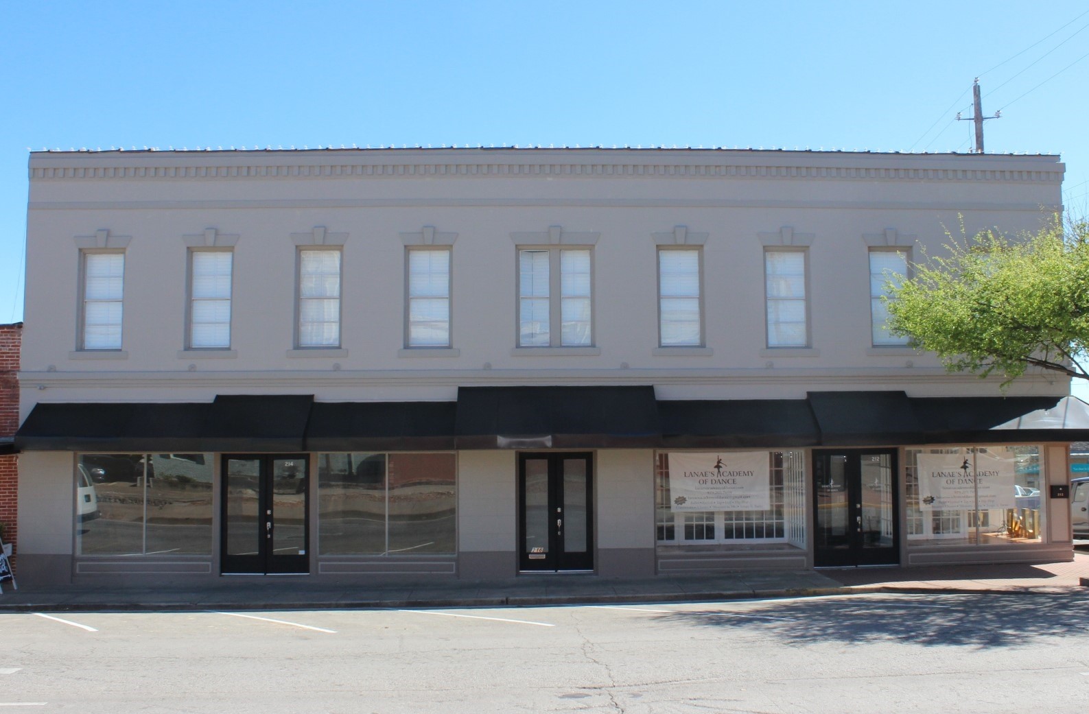 212-216 E Alamo St, Brenham, TX for sale Primary Photo- Image 1 of 10