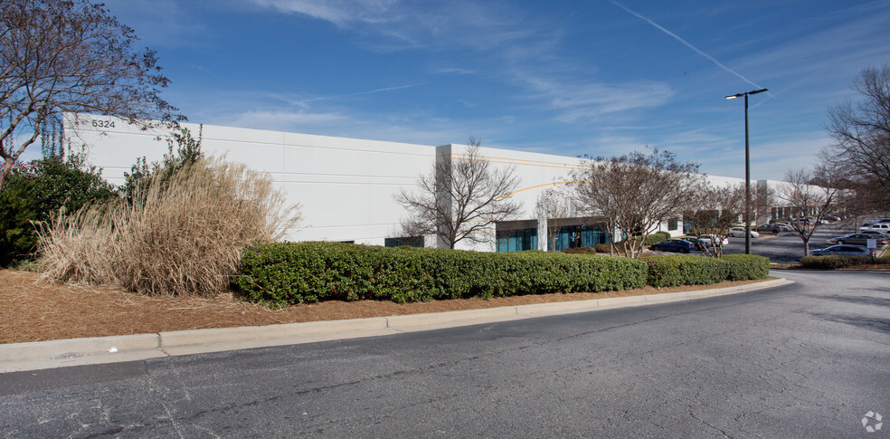 5324 Georgia Highway 85, Atlanta, GA for lease - Primary Photo - Image 1 of 4