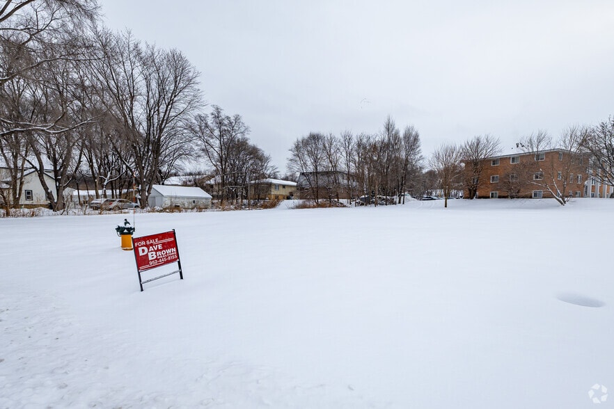 1208 Third Ave W, Shakopee, MN for sale - Primary Photo - Image 1 of 1