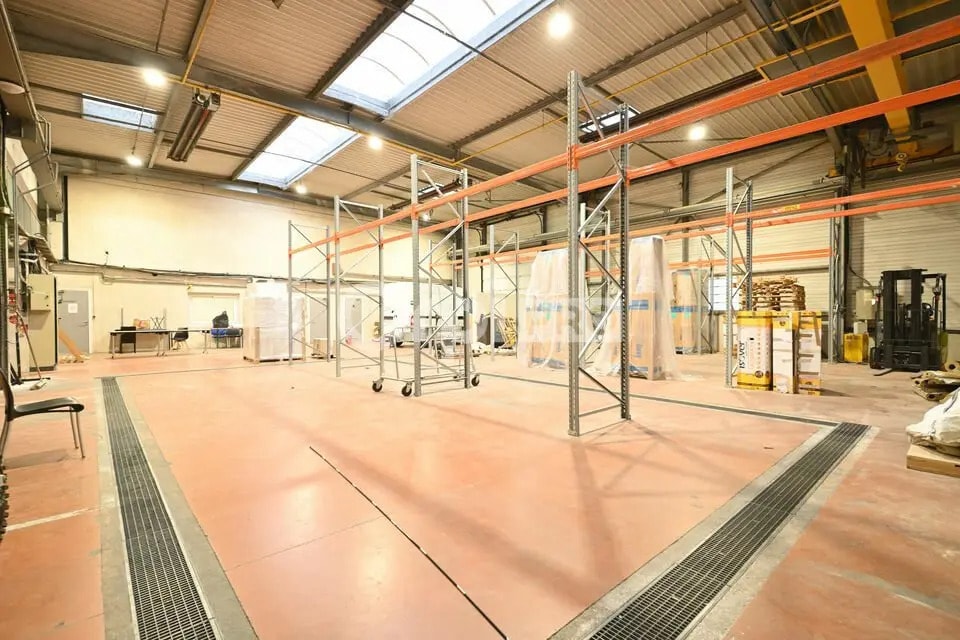 25 Rue Du 35Eme Regiment D'Aviation, Bron for sale Interior Photo- Image 1 of 12