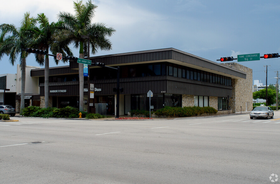 1080-1090 Kane Concourse, Bay Harbor Islands, FL à vendre - Photo principale - Image 1 de 6