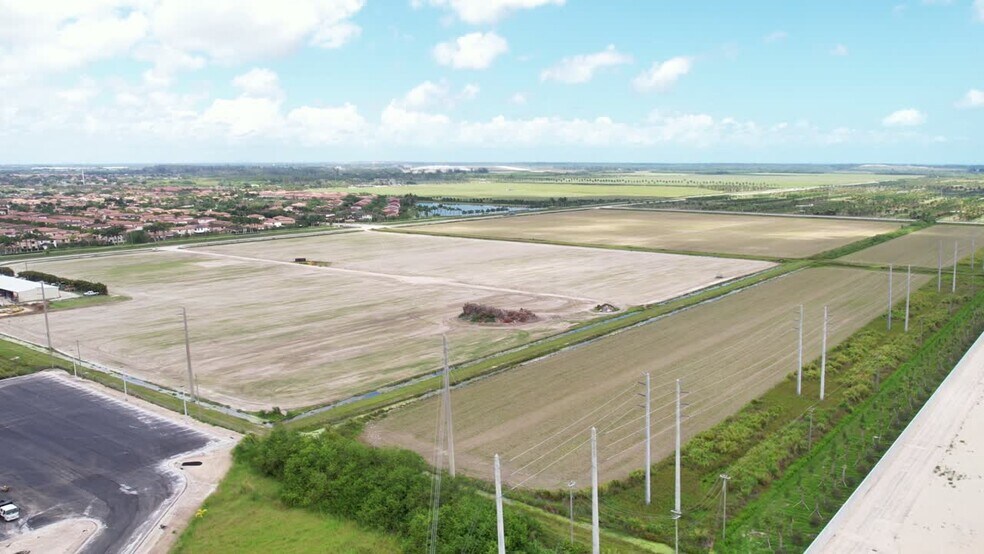 328TH STREET ADJ TO PARK OF COMMERCE, Homestead, FL à vendre - Vidéo sur l’inscription commerciale - Image 2 de 10