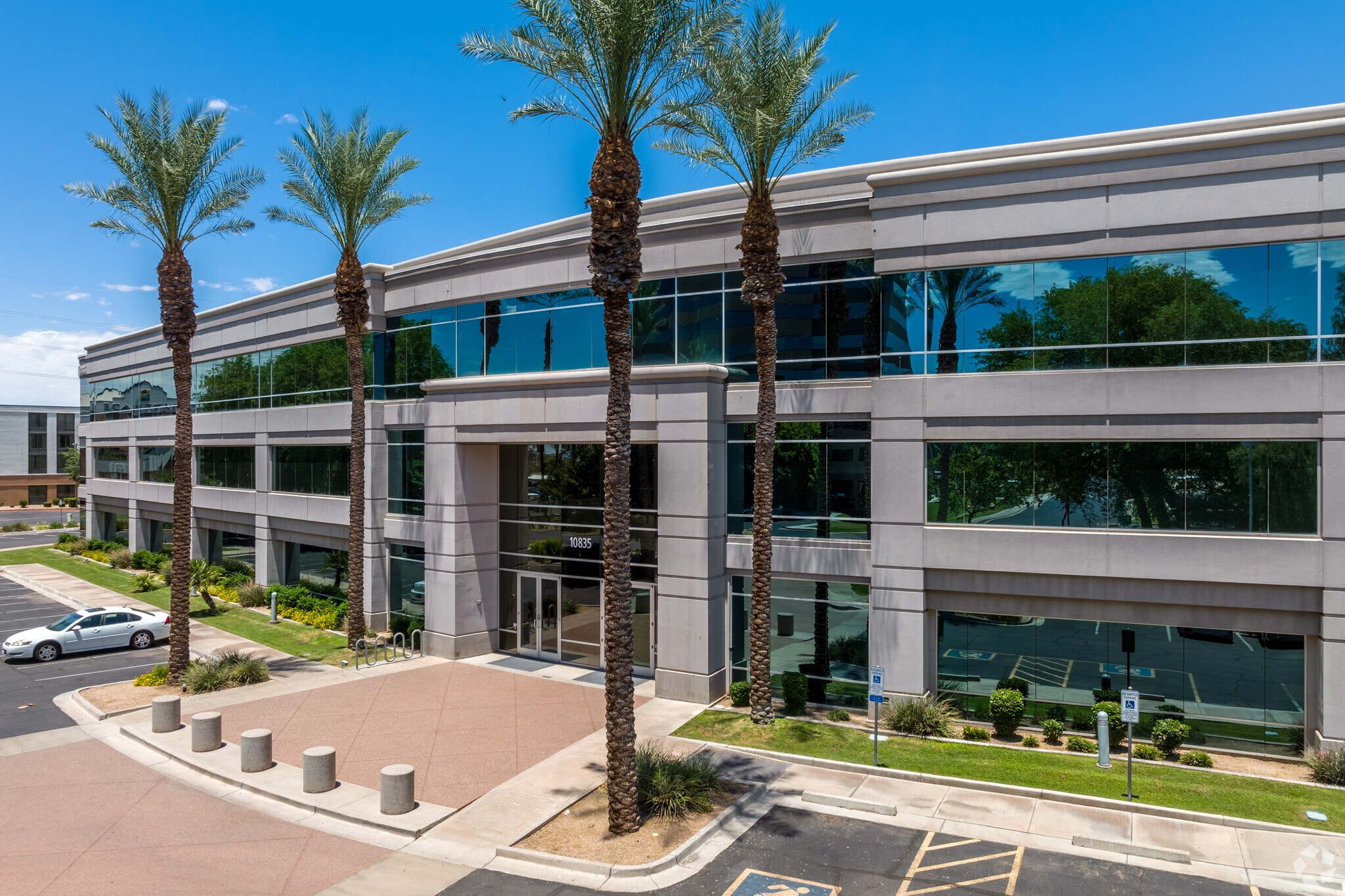 10835 N 25th Ave, Phoenix, AZ for lease Primary Photo- Image 1 of 8