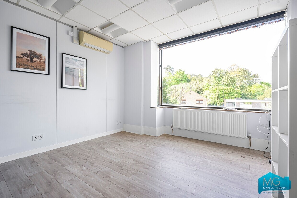 Arcadia Ave, London for lease Interior Photo- Image 1 of 12