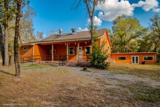 Plus de détails pour 3710 Waterwood Pass dr, Elmendorf, TX - Commerce de détail à vendre