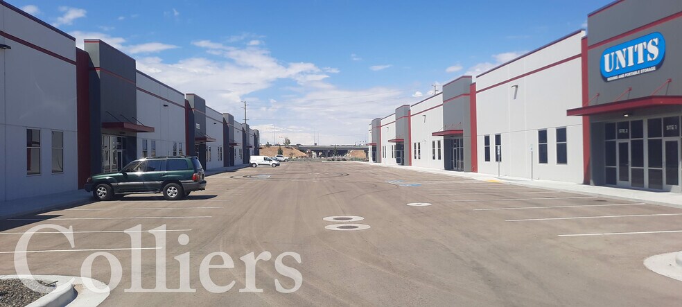 1410 W Karcher Rd, Nampa, ID à louer - Photo du bâtiment - Image 3 de 12