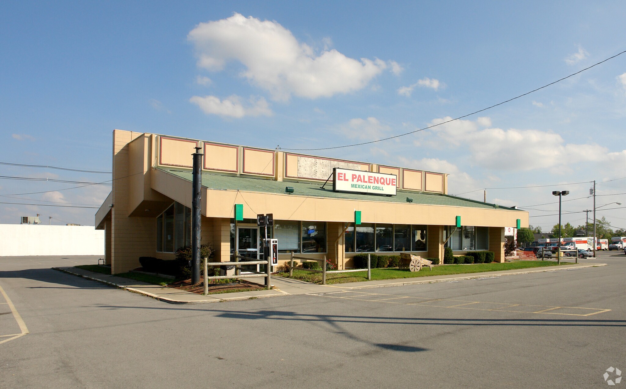 951 Niagara Falls Blvd, Buffalo, NY à vendre Photo principale- Image 1 de 3