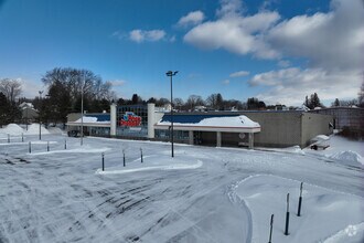 358 N Main St, Gloversville, NY à vendre Photo du bâtiment- Image 1 de 5