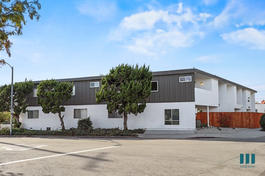 2001 Penmar Ave, Venice, CA à vendre - Photo du bâtiment - Image 2 de 75