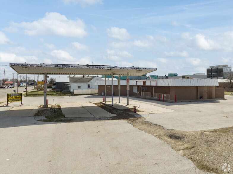 1525 W Alexis Rd, Toledo, OH à vendre - Photo du bâtiment - Image 2 de 6