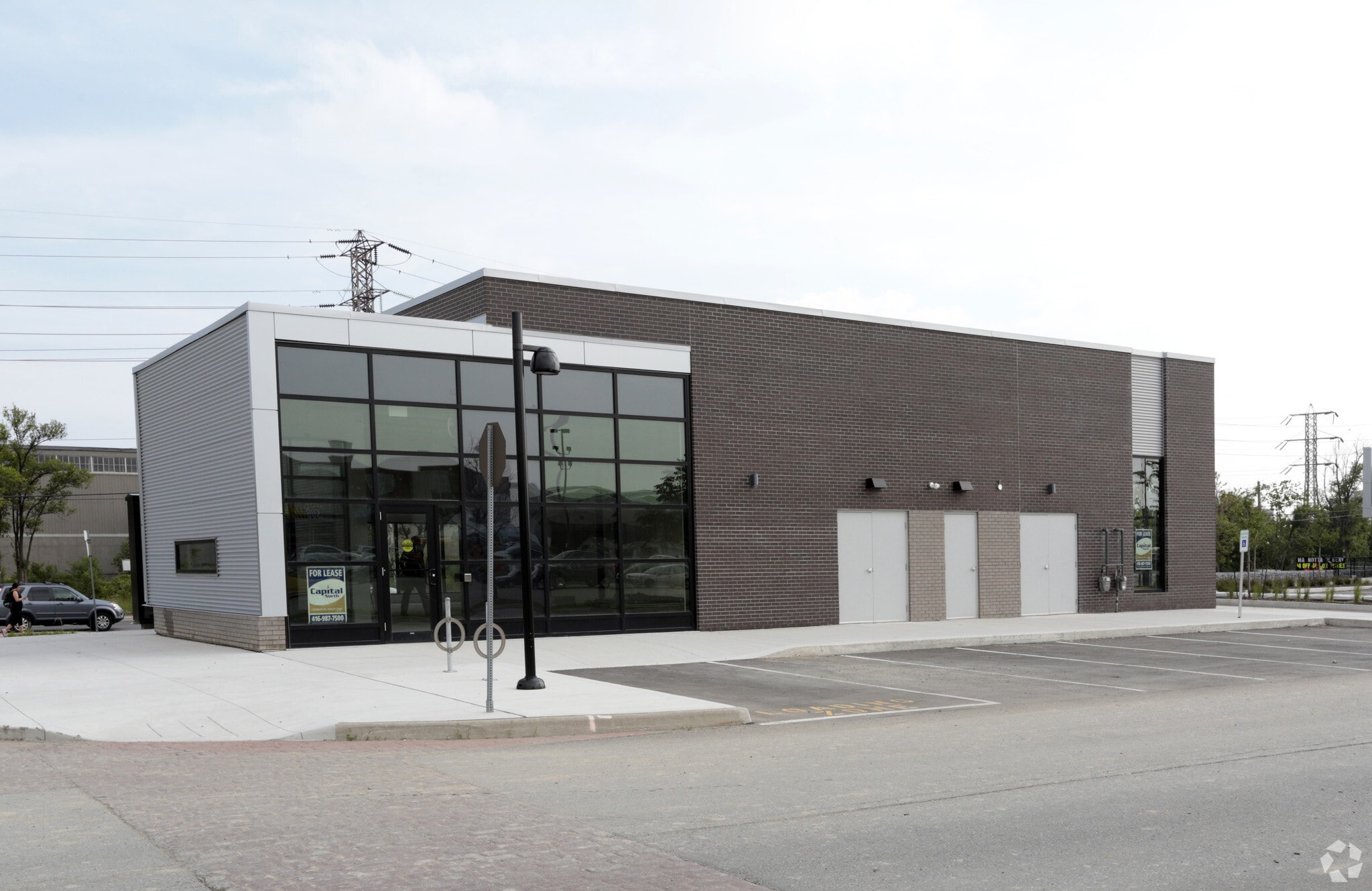 1330 Castlefield Ave, Toronto, ON for lease Primary Photo- Image 1 of 2