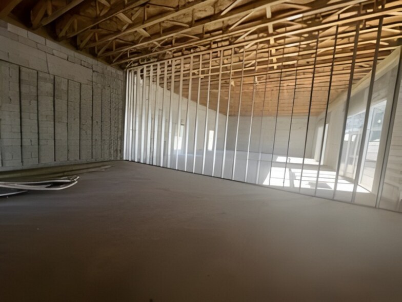 611 E Sugarland Hwy, Clewiston, FL à louer - Photo du bâtiment - Image 2 de 10