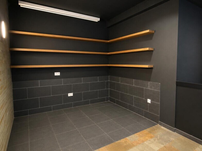 24 Galerie Montmartre, Paris for lease - Interior Photo - Image 1 of 3