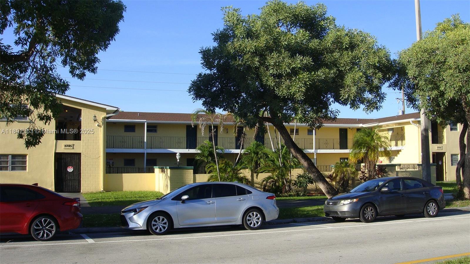 2285 NE 172nd St, North Miami Beach, FL for sale Building Photo- Image 1 of 7